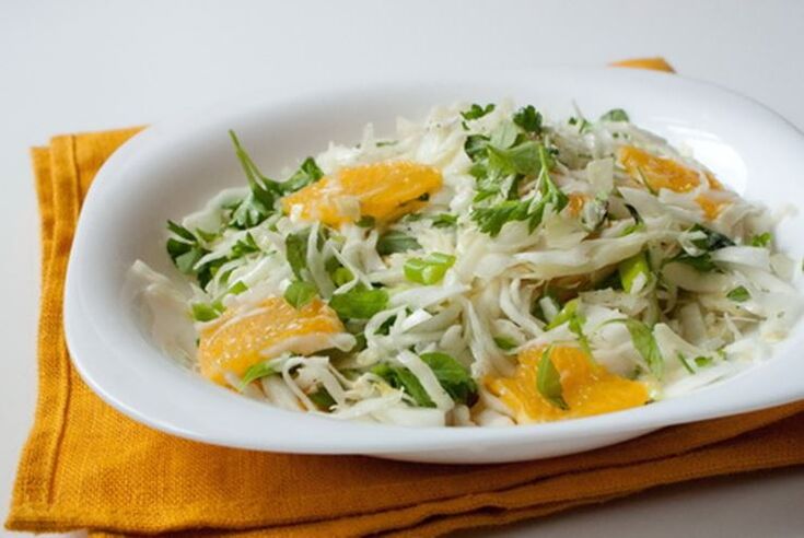 Chinese Kabes, Orangen an Äppel Salade - e Vitamin Plat op enger Low-Carb Diät