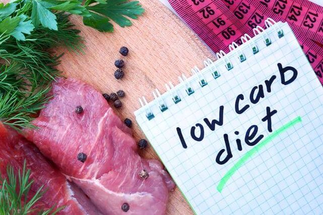 Low-Carbohydrat Diät - eng effektiv Method fir Gewiicht ze verléieren mat engem variéierte Menü